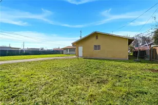 821 S 11th, Hanford, CA 93230 - Photo 24