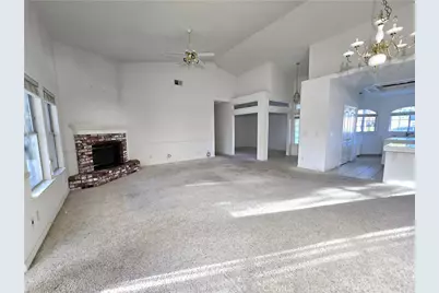 10168 N Price, Fresno, CA 93730 - Photo 8