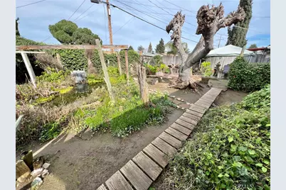 3823 E Holland, Fresno, CA 93726 - Photo 22