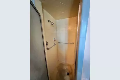 3823 E Holland, Fresno, CA 93726 - Photo 14