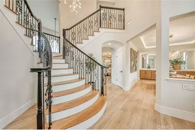 9381 N Woodmont Drive, Fresno, CA 93720 - Photo 8