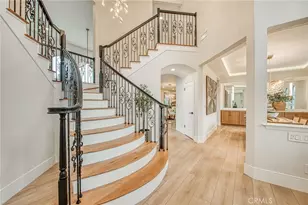 9381 N Woodmont Dr, Fresno, CA 93720 - Photo 8