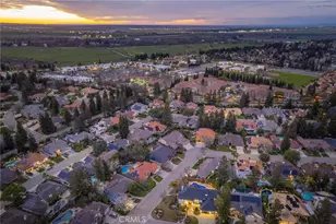 9381 N Woodmont Dr, Fresno, CA 93720 - Photo 74