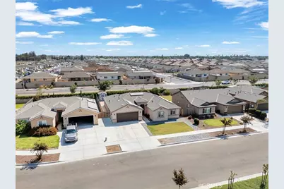 2439 Madeline Drive, Hanford, CA 93230 - Photo 6