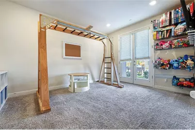 6883 E Robinson, Fresno, CA 93727 - Photo 10