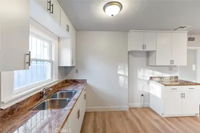 129 W Atchison, Fresno, CA 93706 - Photo 10