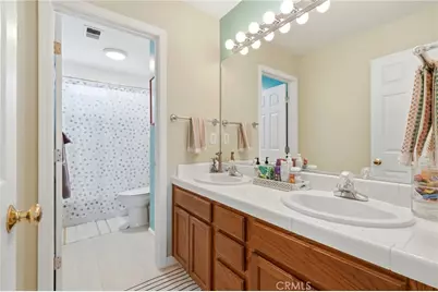 903 W Sandstone Court, Hanford, CA 93230 - Photo 32