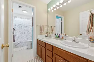 903 W Sandstone Ct, Hanford, CA 93230 - Photo 32