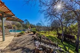 45740 Green Lake Ct, Coarsegold, CA 93614 - Photo 8