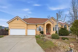 40484 Goldside Dr, Oakhurst, CA 93644 - Photo 2