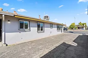 4584 E Tulare, Fresno, CA 93702 - Photo 8
