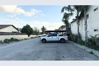 2712 Morin Court, Bakersfield, CA 93304 - Photo 10