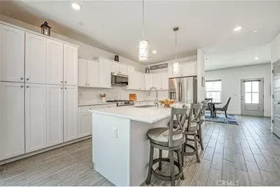 1817 N Phillip, Clovis, CA 93619 - Photo 12