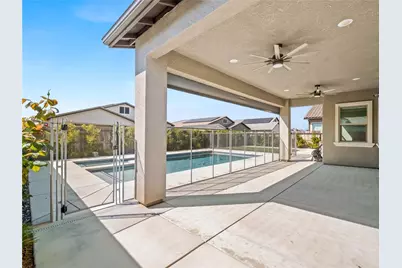 1734 N Park, Clovis, CA 93619 - Photo 6