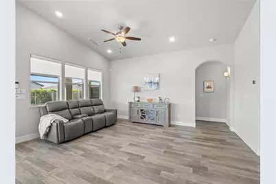 1734 N Park, Clovis, CA 93619 - Photo 26