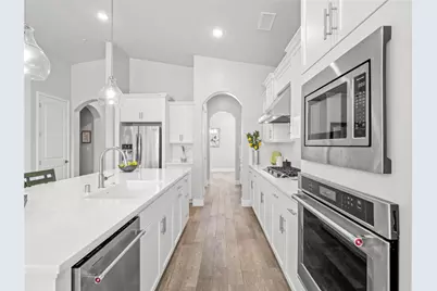 1734 N Park, Clovis, CA 93619 - Photo 12