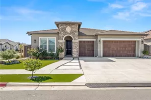 1734 N Park, Clovis, CA 93619 - Photo 1