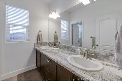 1042 Beaver Pond, Madera, CA 93636 - Photo 32