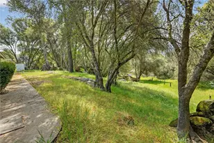 40790 Hwy 49, Oakhurst, CA 93644 - Photo 30
