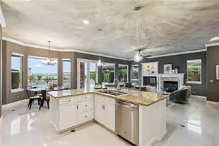 4918 W Bluff, Fresno, CA 93722 - Photo 46