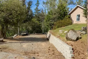 36919 Deer Path Cir, Coarsegold, CA 93614 - Photo 14
