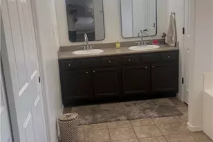 2174 W Picadilly, Hanford, CA 93230 - Photo 26