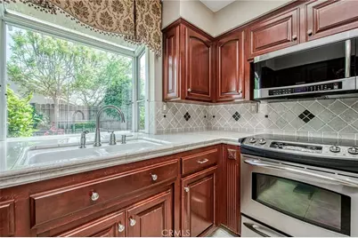 335 McKelvy, Clovis, CA 93611 - Photo 16