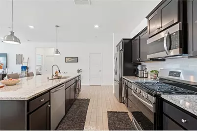 2587 W Heather, Hanford, CA 93230 - Photo 32