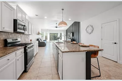 2027 W Babcock, Visalia, CA 93291 - Photo 8