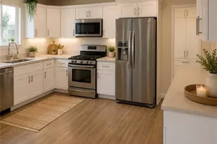 819 E 85th St, Los Angeles, CA 90001 - Photo 6