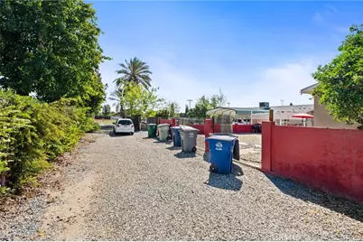 3280 McCall Ave, Selma, CA 93662 - Photo 4
