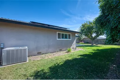 2569 E Los Altos Avenue, Fresno, CA 93710 - Photo 32