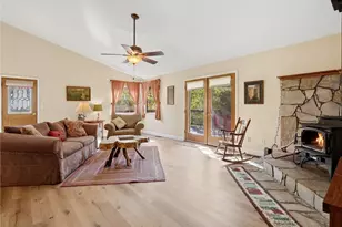 37927 China Creek, Oakhurst, CA 93644 - Photo 2