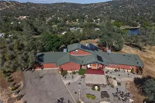 42366 Holiday Way, Coarsegold, CA 93614 - Photo 56