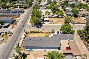 3940 E Burns, Fresno, CA 93725 - Photo 34