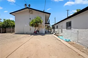 3940 E Burns, Fresno, CA 93725 - Photo 28