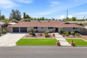 365 E Sycamore Dr, Hanford, CA 93230 - Photo 2