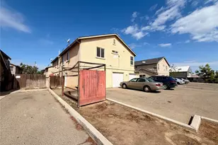 1361 N Archie Ave, Fresno, CA 93703 - Photo 2