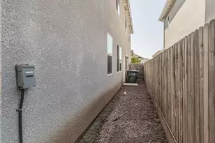 2844 N Vahe, Fresno, CA 93737 - Photo 60