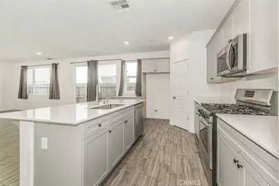 2844 N Vahe, Fresno, CA 93737 - Photo 8