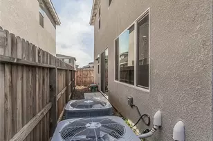 2844 N Vahe, Fresno, CA 93737 - Photo 58