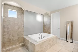 1229 E Via Roma, Fresno, CA 93730 - Photo 46