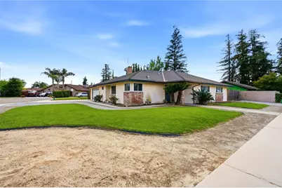 153 Bonita Ave, Fowler, CA 93625 - Photo 4