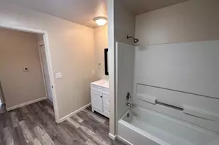 1405 E Cypress, Reedley, CA 93654 - Photo 28