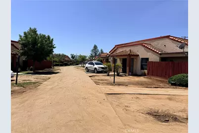 1405 E Cypress, Reedley, CA 93654 - Photo 4
