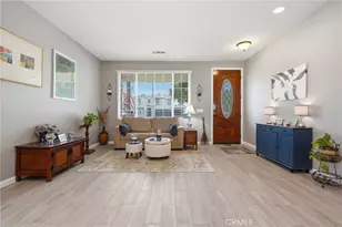 2429 N Oak Grv Ct, Visalia, CA 93291 - Photo 10