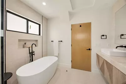 2316 N Parish Place, Burbank, CA 91504 - Photo 22