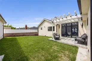 2316 N Parish Pl, Burbank, CA 91504 - Photo 1