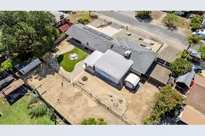 5431 E Indianapolis, Fresno, CA 93727 - Photo 4