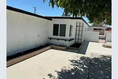 1008 E Elizabeth Street, Barstow, CA 92311 - Photo 2
